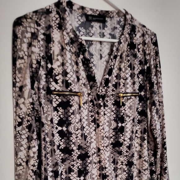 Tunic Style Long Sleeved Blouse - Picture 1 of 8